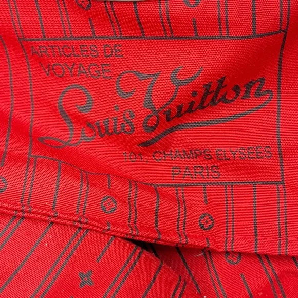 Checkered Brown Tote Bag with Pouch - Picture 10 of 10